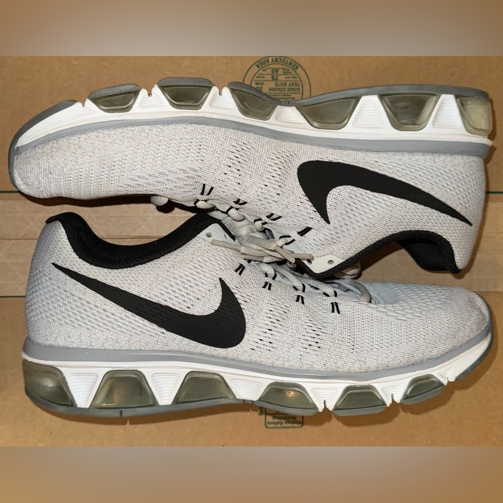 Nike Air Max Tailwind 8 Athletic Bike Tennis Running Shoe, Gray, Women’s Size 12